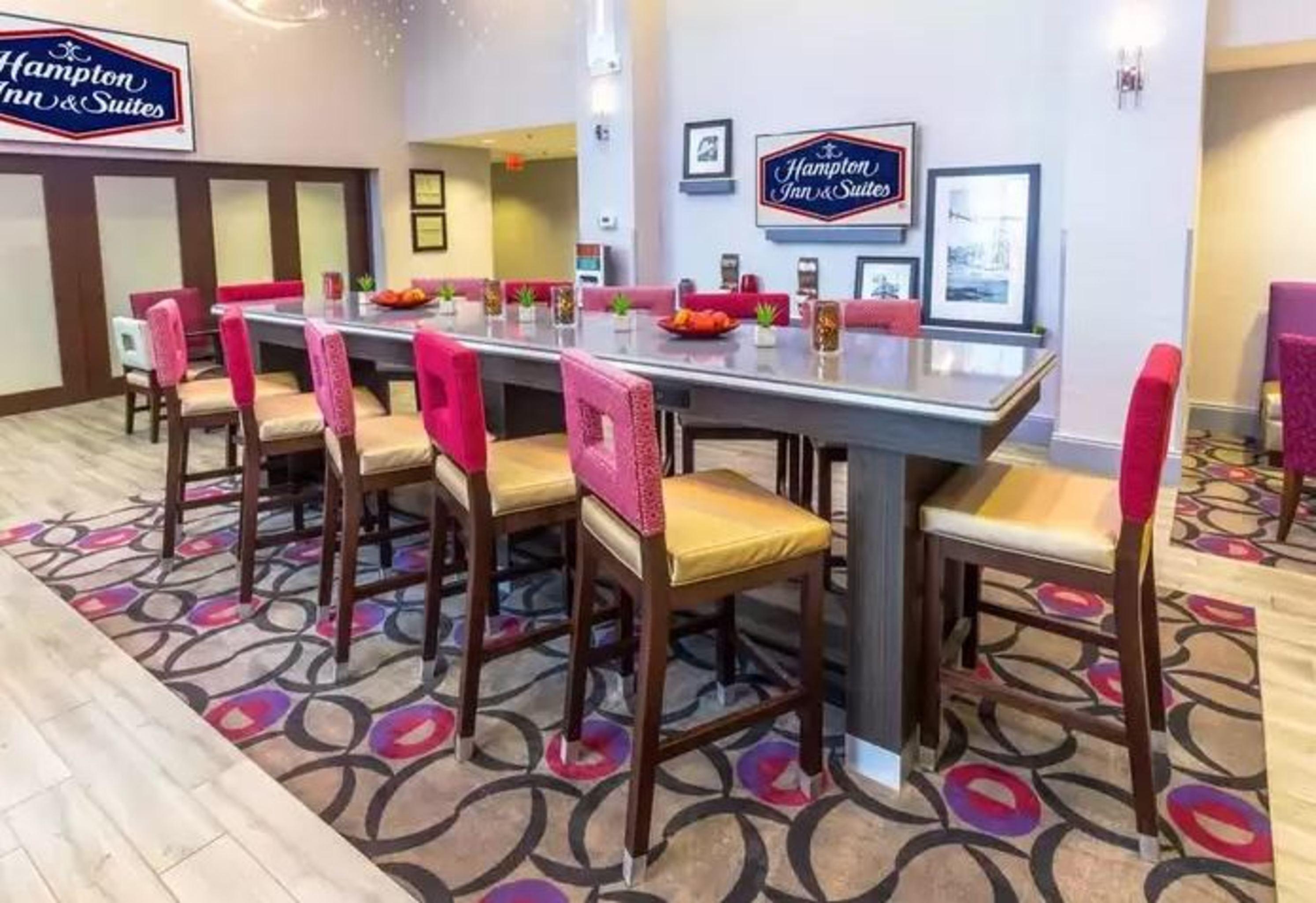 Hampton Inn & Suites Dublin Exterior foto